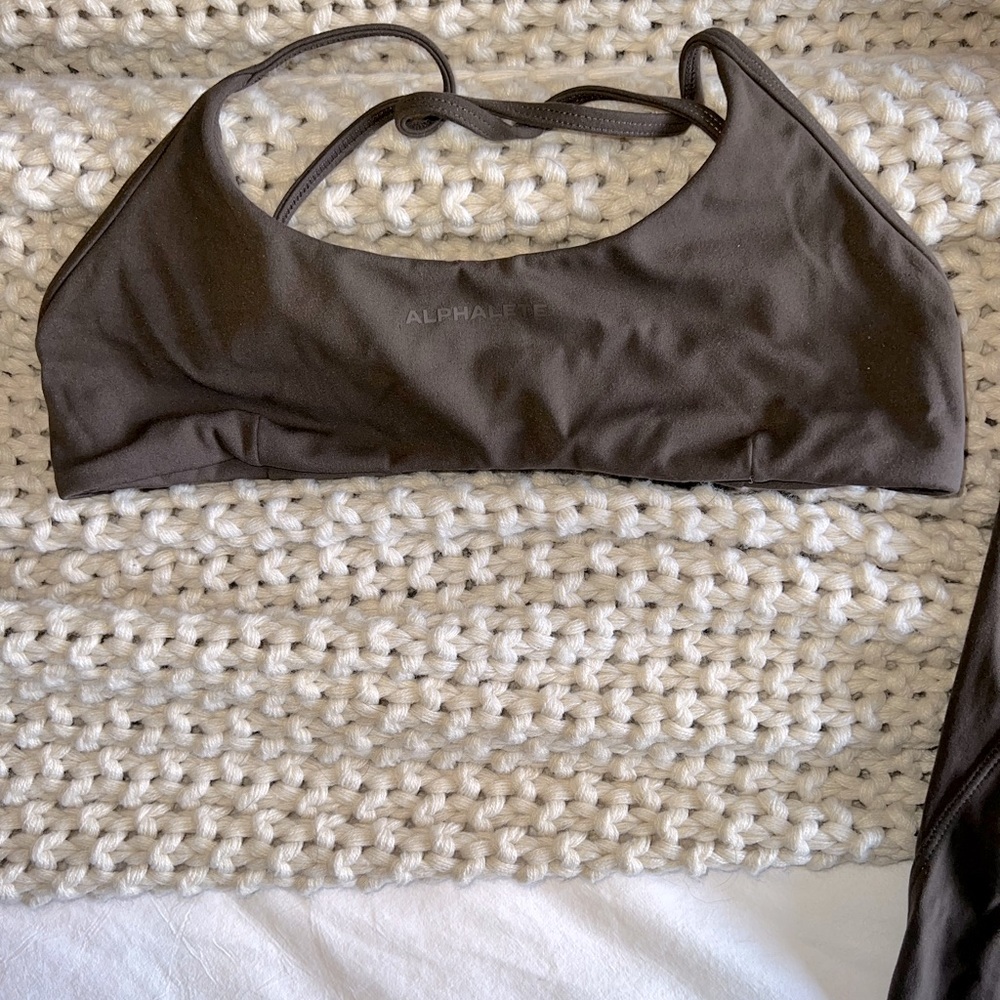 Alphalete Aura Strappy Bra